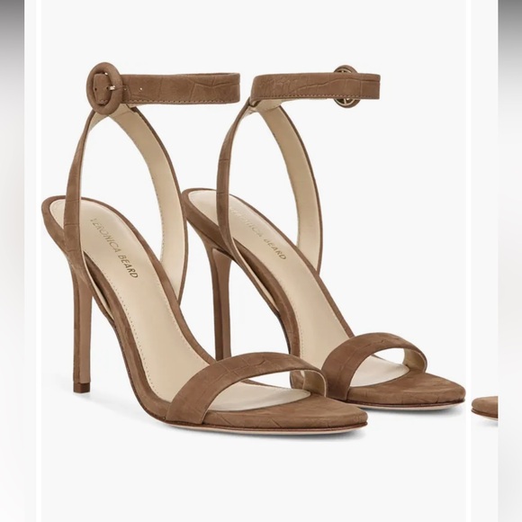New In Box Veronica Beard Darcelle Ankle Strap Sandal Size 8. - Picture 11 of 12